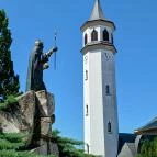 Szent István szobra Martf? - Külső kép