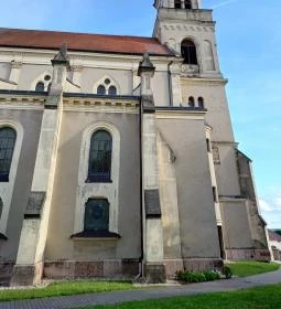 Szent Kereszt római katolikus templom