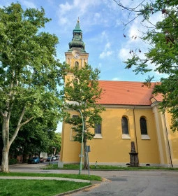 Szolnok Belvárosi Szentháromság templom