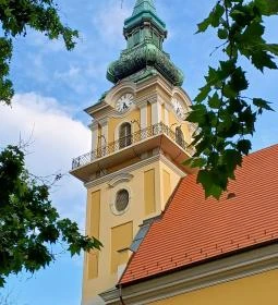 Szolnok Belvárosi Szentháromság templom