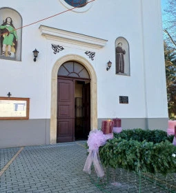 Szűz Mária Szent Neve katolikus templom