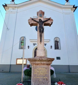 Szűz Mária Szent Neve katolikus templom