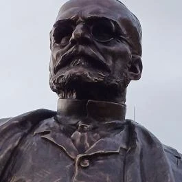 Tisza István-szobor Debrecen - Egyéb