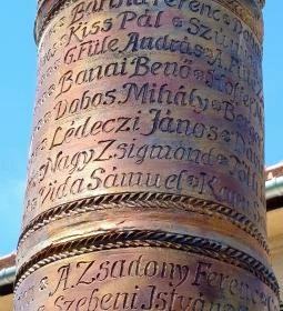 Turini százak emlékműve