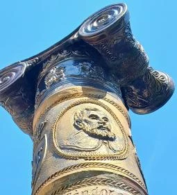 Turini százak emlékműve