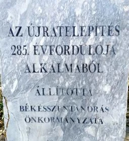 Újratelepítési emlékmű