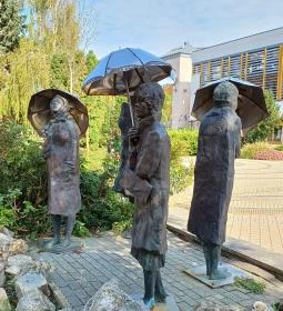 16. legjobb látnivaló: Várakozók szobra Siófok