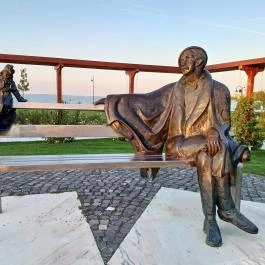 Varga Imre szobra Siófok - Egyéb