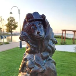 Varga Imre szobra Siófok - Egyéb