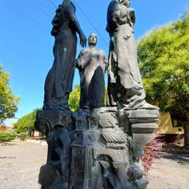 Városalapítók szobra, Cegléd - Külső kép