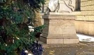 Veres Pálné szobra, Budapest
