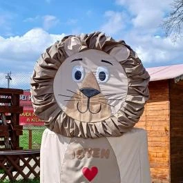 Veresegyházi Medveotthon, Veresegyház - Külső kép