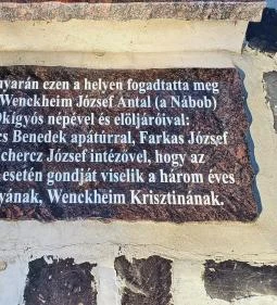 Wenckheim József Antal és lánya szobor