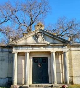 Wenckheim kripta és kápolna