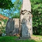 A XX. sz. áldozatainak emlékműve Kunhegyes - Egyéb