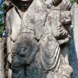 A XX. sz. áldozatainak emlékműve, Kunhegyes - Egyéb