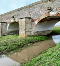 1. legjobb látnivaló: Zádor-híd