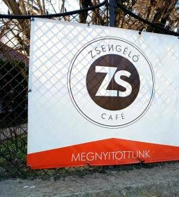 Zsengélő Café