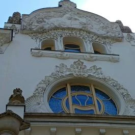 Zsolnay Gyűjtemény a ResoArt Villában Budapest - Egyéb