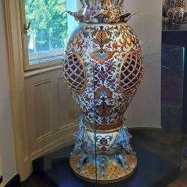 Zsolnay Gyűjtemény a ResoArt Villában Budapest - Egyéb