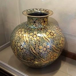 Zsolnay Gyűjtemény a ResoArt Villában Budapest - Egyéb