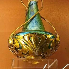 Zsolnay Gyűjtemény a ResoArt Villában Budapest - Egyéb