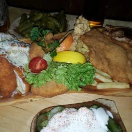 Fanyűvő Étterem, Budapest - Étel/ital