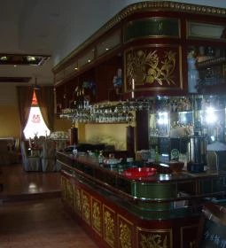 Kilenc Sárkány Étterem