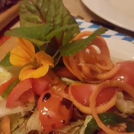 Öreg Favágó Kocsmája Tarján - Étel/ital