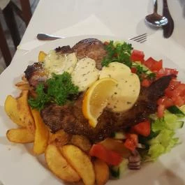 Pedro Söröző, Zámoly - Étel/ital