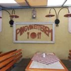 Pingvin Étterem Komárom - Külső kép