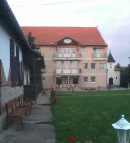 Pintér Tanya Panzió