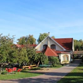 Aranybánya Panzió és Apartmanház , Telkibánya - Medence/kert