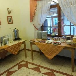Aranybánya Panzió és Apartmanház , Telkibánya - Vendéglátás