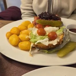 Bagolyvár Fogadó étterme, Zirc - Étel/ital