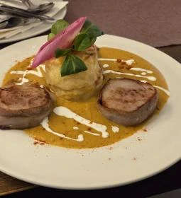 Bagolyvár Fogadó étterme