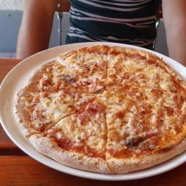 BAK Vendéglő Gyulakeszi - Étel/ital