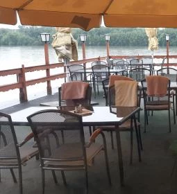 Barna Party Kisvendéglő