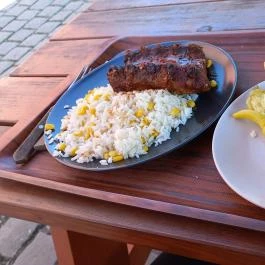 Fogadó a Fehér Hattyúhoz, Bikal - Egyéb