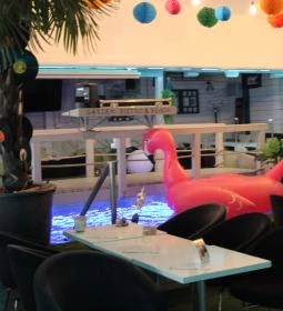 Garden Bistro & Beach