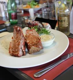 Garden Bistro & Beach