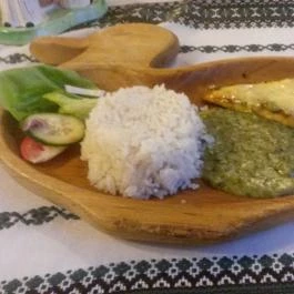 Gyöngyösi Betyárcsárda Rezi - Étel/ital