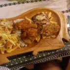 Gyöngyösi Betyárcsárda Rezi - Étel/ital