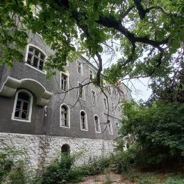 Hajmáskéri Tüzérlaktanya, Hajmáskér - Külső kép