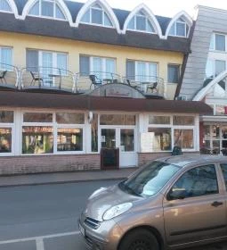 Halászbárka Étterem - Hotel Négy Évszak