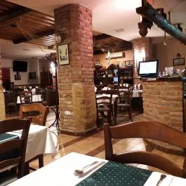 Halászbárka Étterem - Hotel Négy Évszak Hajdúszoboszló - Belső