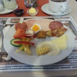 Halászbárka Étterem - Hotel Négy Évszak Hajdúszoboszló - Étel/ital