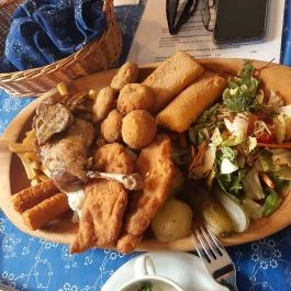 Karikás Csárda Bugac - Étel/ital