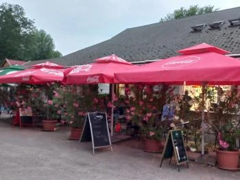 Kis Piros Étterem Alsóörs