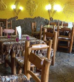 Kőkorszaki Pocak-tömő Étterem & Pizzéria